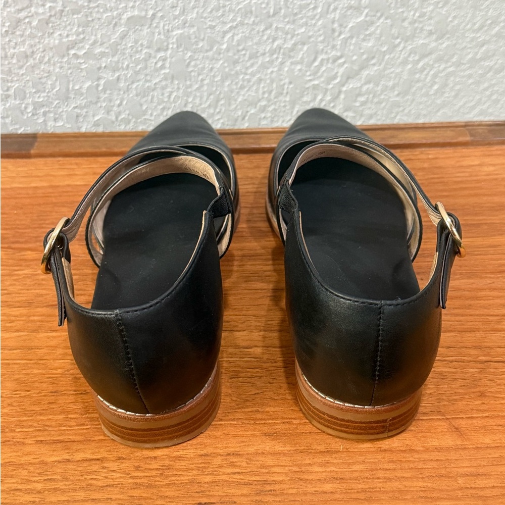 EUC Bared Footwear Shikra Flats in Black w/ Gold Hardware, size 39EU/8.5US - Picture 4 of 6